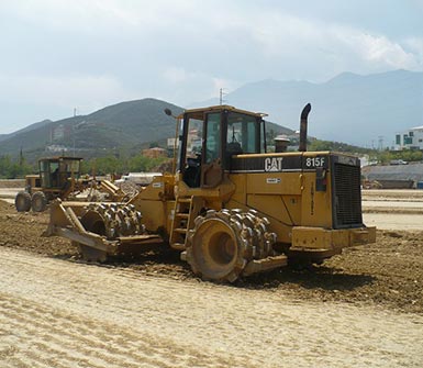 Tractocompactador Pata de Cabra 815 F.